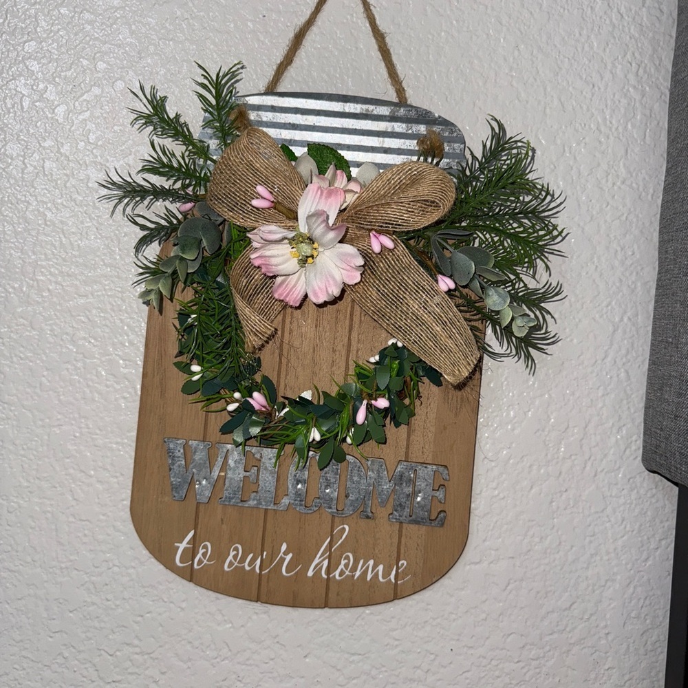 Charming Floral Welcome Sign with Burlap Bow
